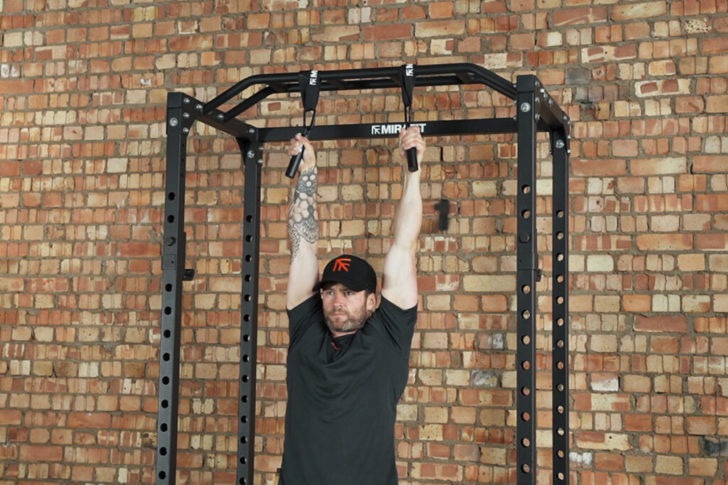 Pillar hangs on Mirafit Power Rack