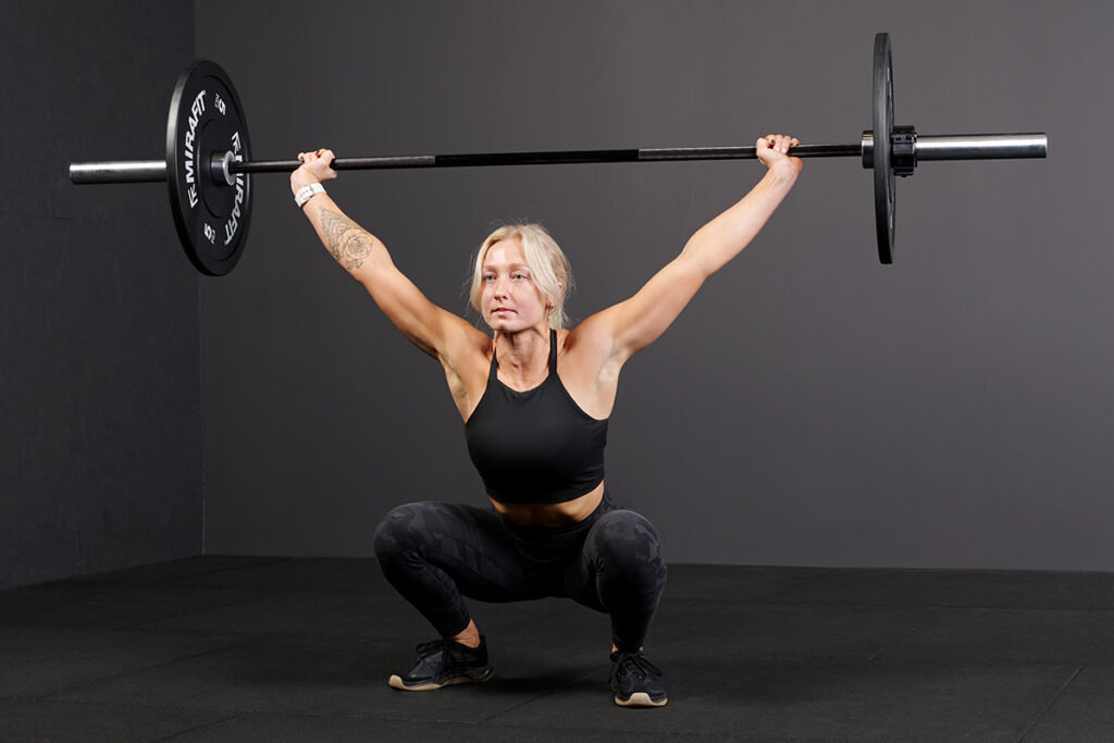 Snatch using a Mirafit M3 15kg Women's Olympic Barbell