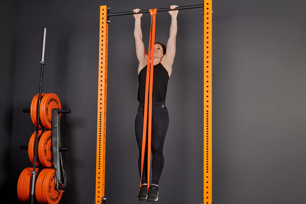 8 Best Back Exercises Using A Pull Up Bar | Mirafit