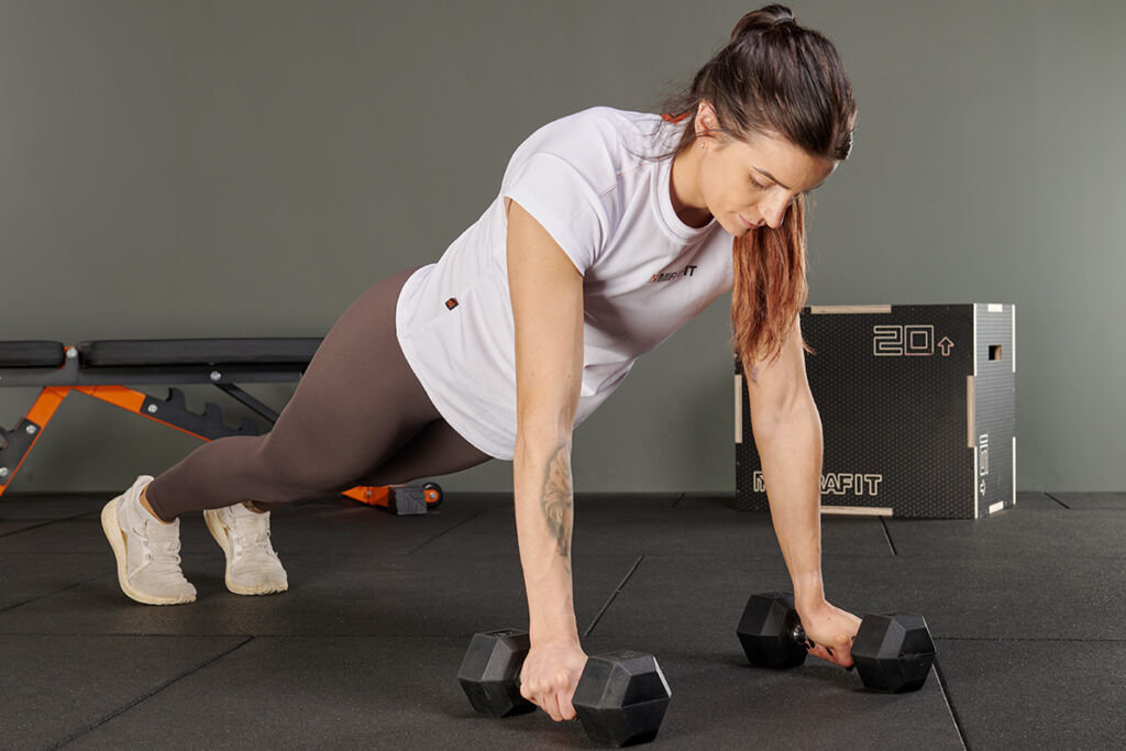 Renegade rows with Mirafit Hex Dumbbells