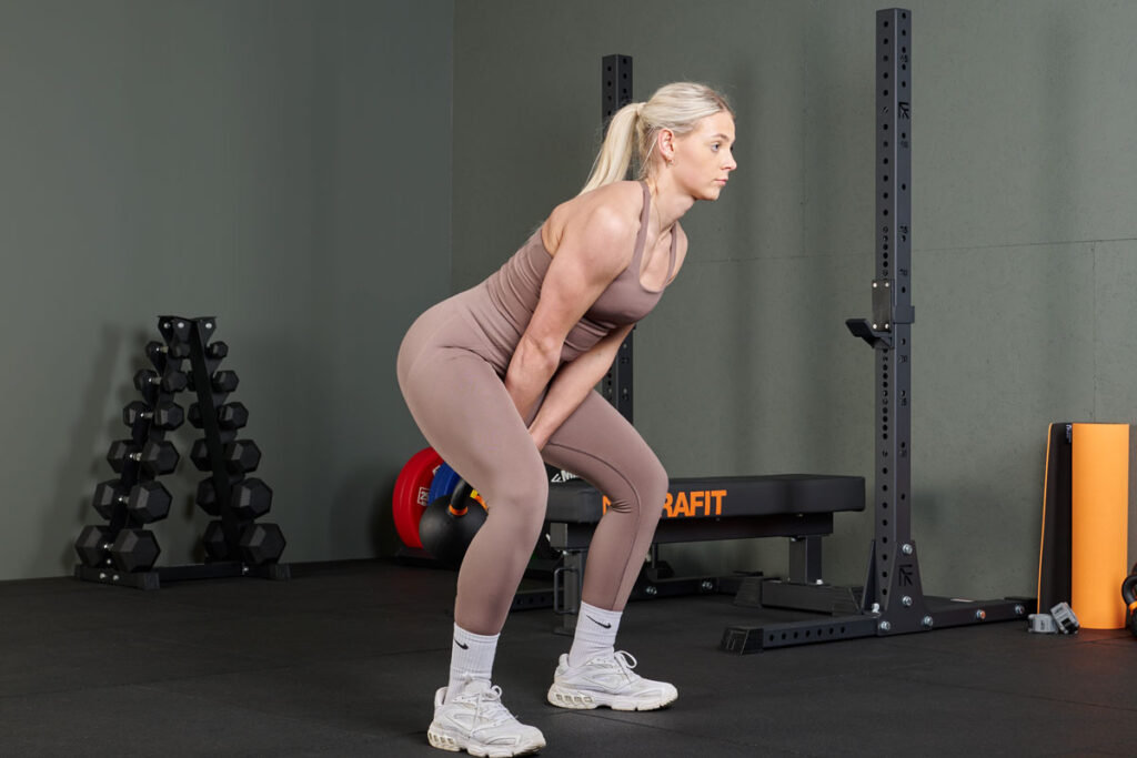 Mirafit Cast Iron Kettlebell Kettlebell swing with a Mirafit Cast Iron Kettlebell