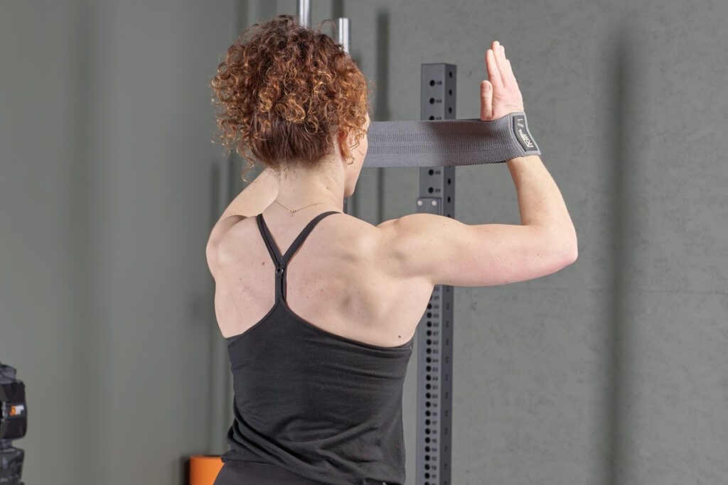 Lat pulldown using Mirafit Fabric Resistance Bands