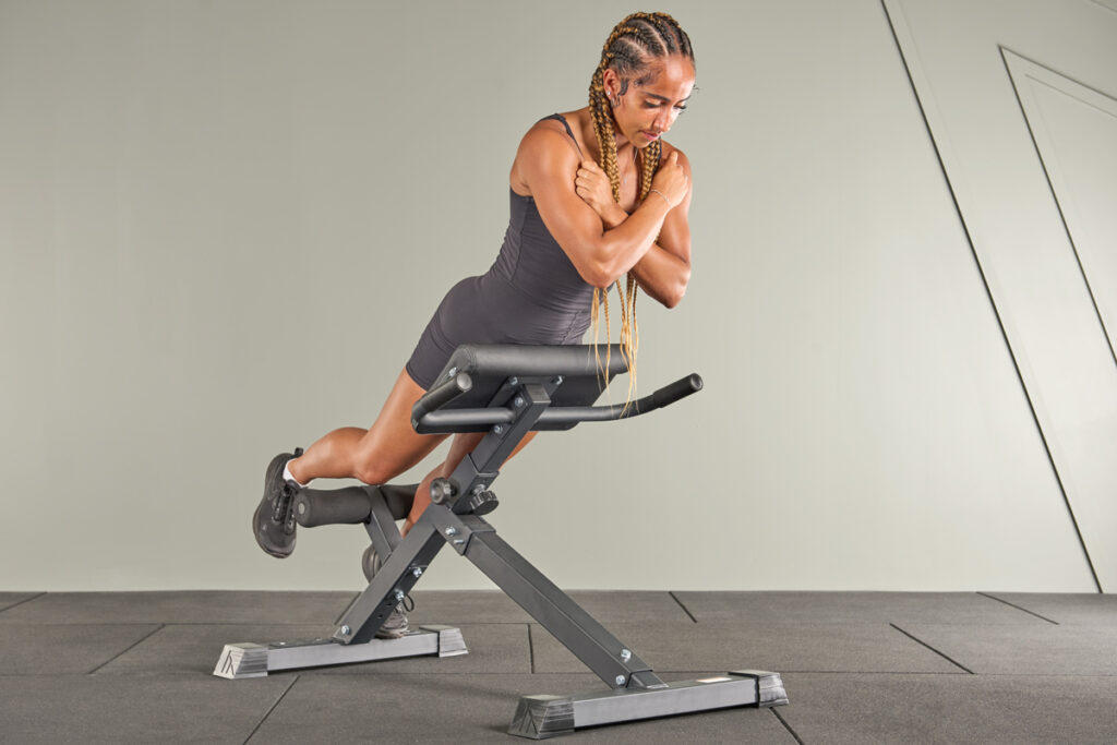 Mirafit Roman Chair Single leg back extension on Mirafit Roman Chair