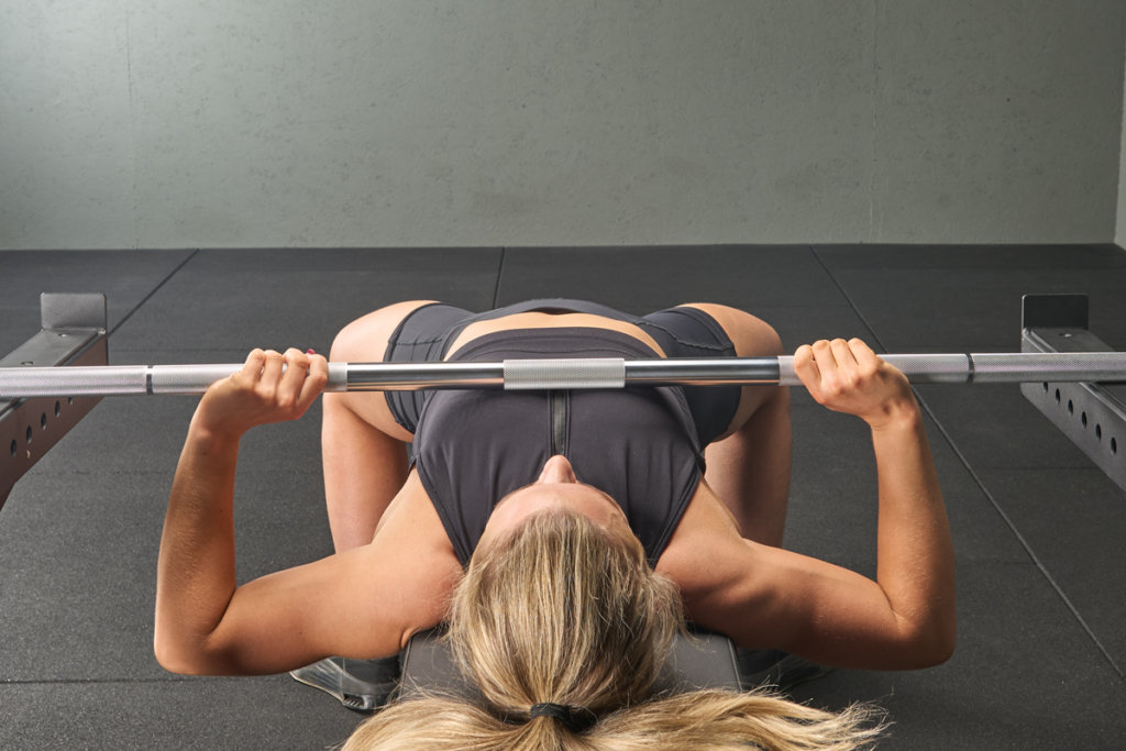 Should You Use a Bulldog Grip on Bench Press?