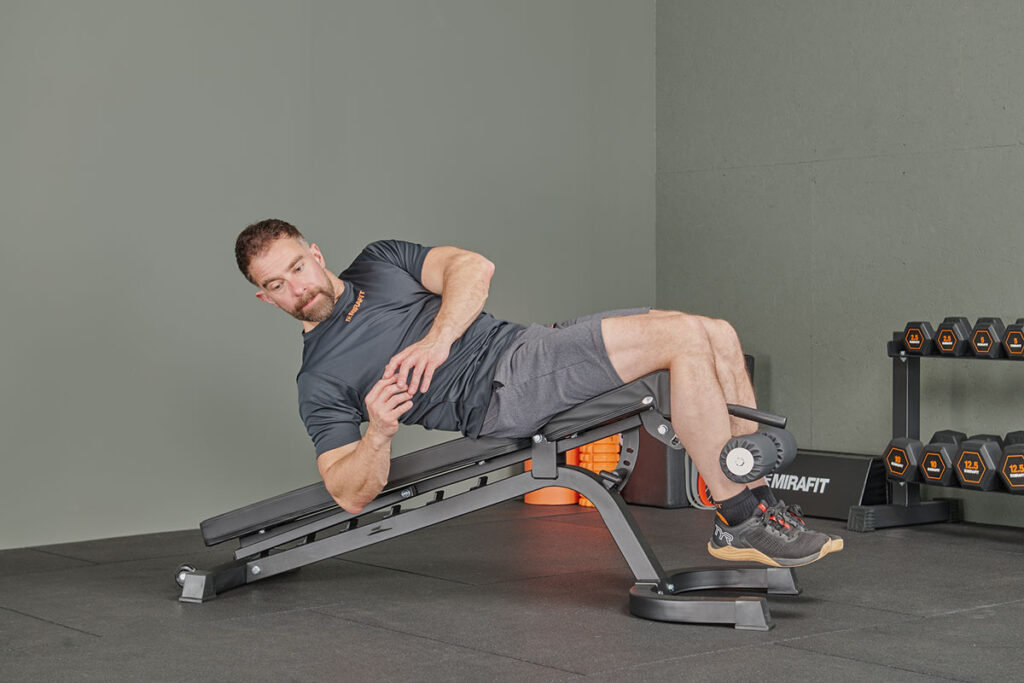 decline Russian Twist on a Mirafit M160 Adjustable Weight Bench