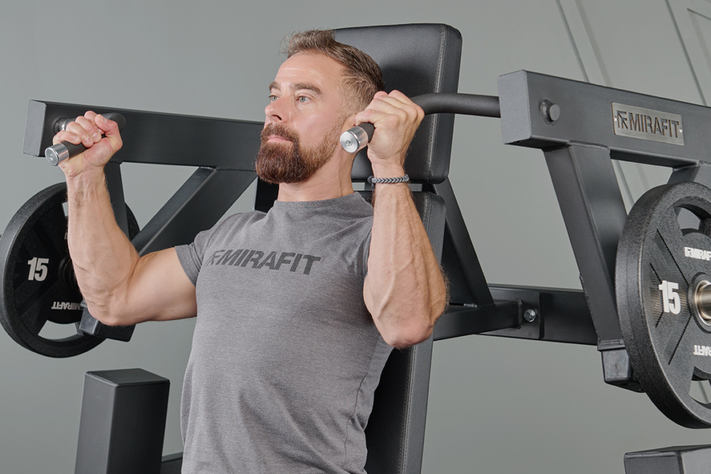 How to Use a Shoulder Press Machine